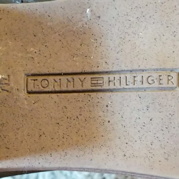 Tommy Hilfiger Black leather booties - Picture 6 of 7